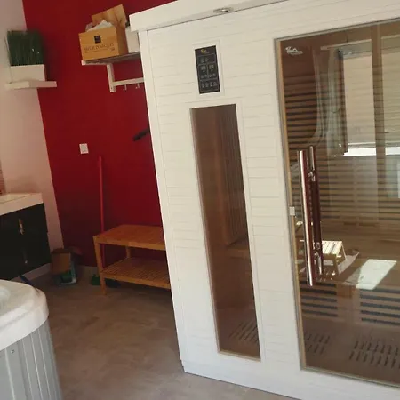 Pet Friendly In With Sauna Narbonne