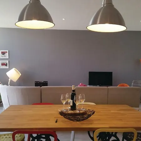 2 Bedroom Amazing In Hébergement de vacances